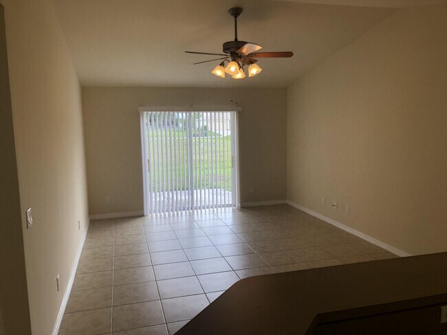 Building Photo - 2103-2105 Andalusia Blvd