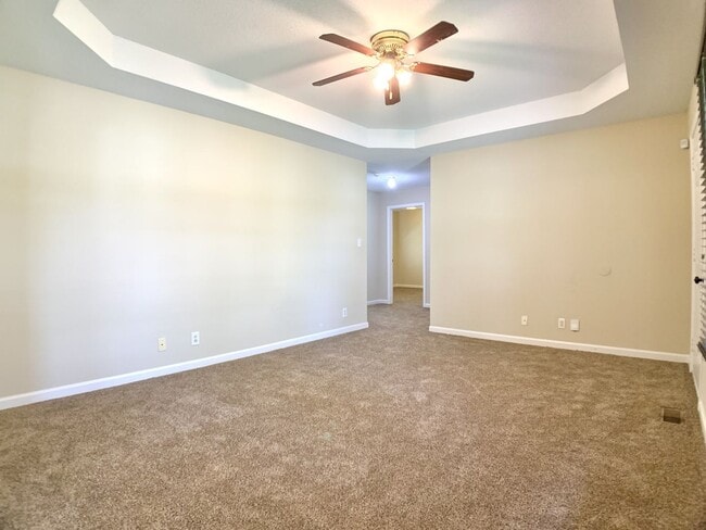 Building Photo - 236 Moncrest Dr