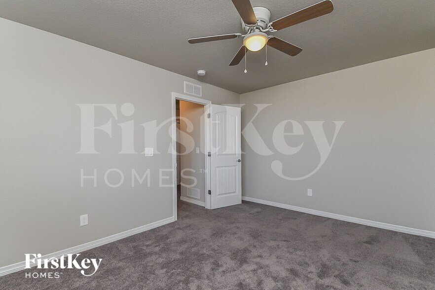 Building Photo - 10823 Witcher Dr