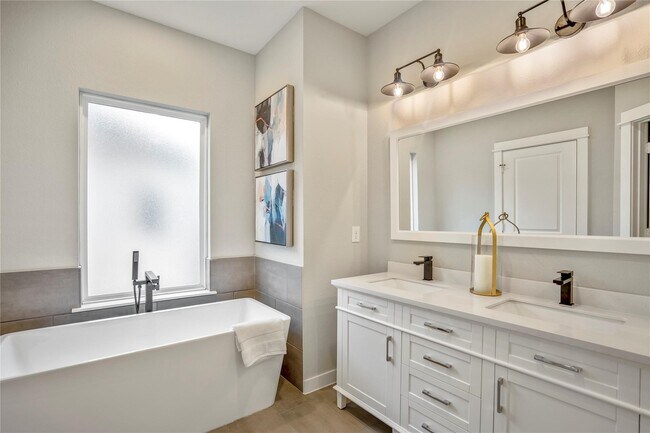 Building Photo - 8474 Berry Green Ln