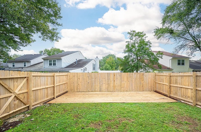 Building Photo - 1306 Leaside Ln