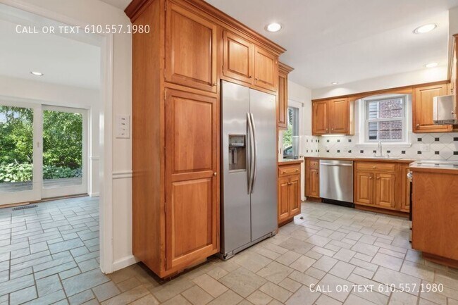 Building Photo - 544 Prescott Rd