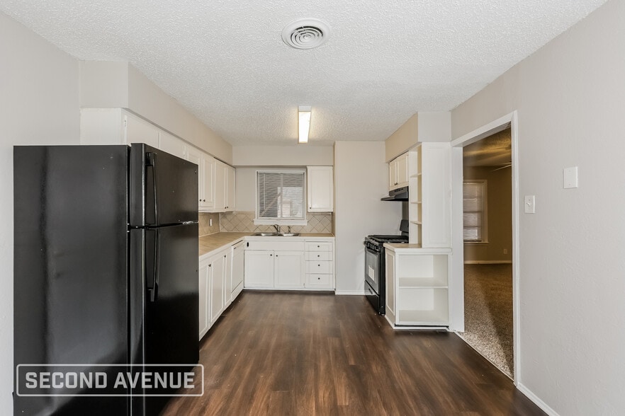 Building Photo - 3412 Beth Dr