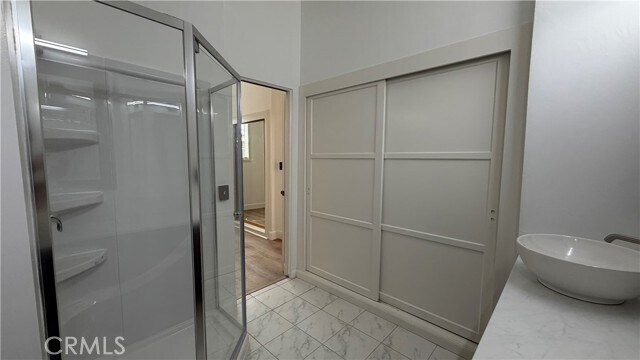Building Photo - 624 Maertin Ln