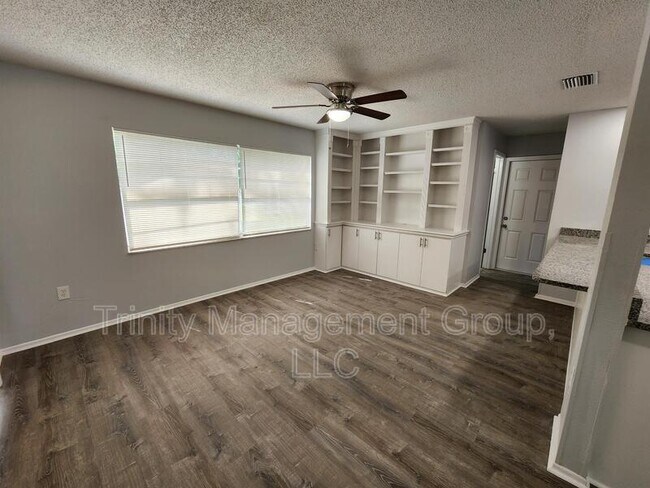 Building Photo - 2429 Keeport Dr