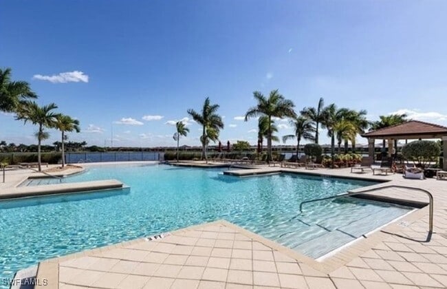 Building Photo - 1561 Oceania Dr S