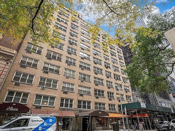 Building Photo - 141 E 55th St