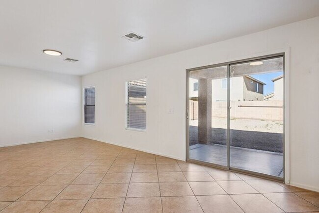 Building Photo - 3076 W Silver Creek Dr