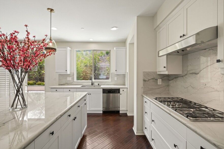 Building Photo - 4928 Princess Dr