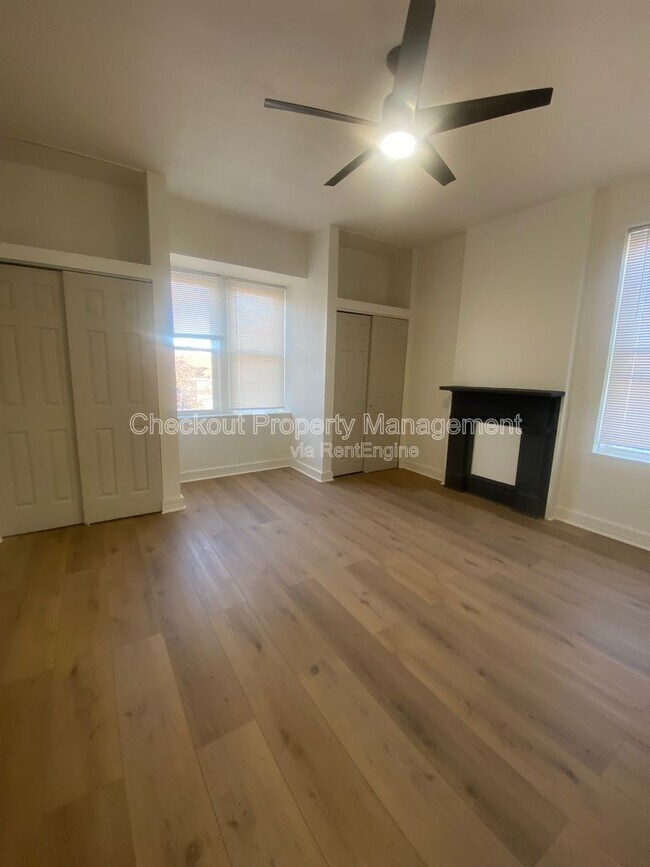 Building Photo - 3030 Chippewa St