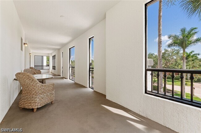 Building Photo - 10723 Mirasol Dr