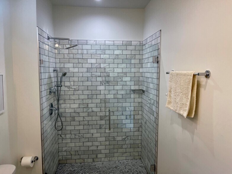 Downstairs Bathroom - 127 Allison Way