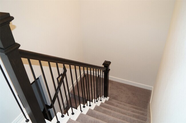 Building Photo - 2056 Meliana Dr