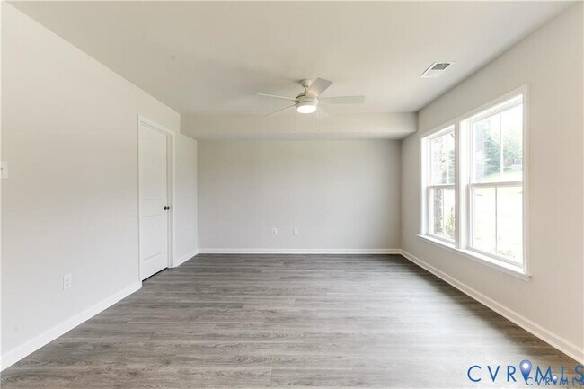 Building Photo - 2015 Wood Owl Wy