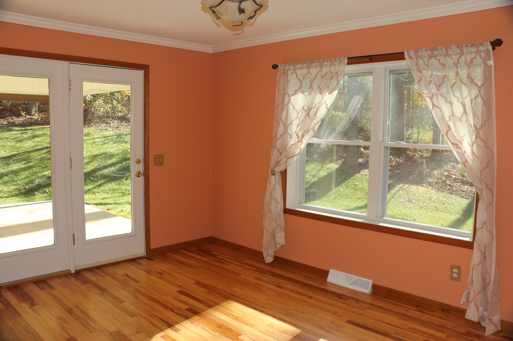 Dining Room - 138 Cullen Ln