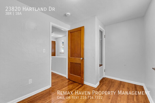Building Photo - 23820 Hartland Rd