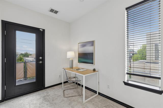 Building Photo - 4312 McKinney Ave