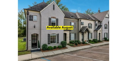 Building Photo - Creekside