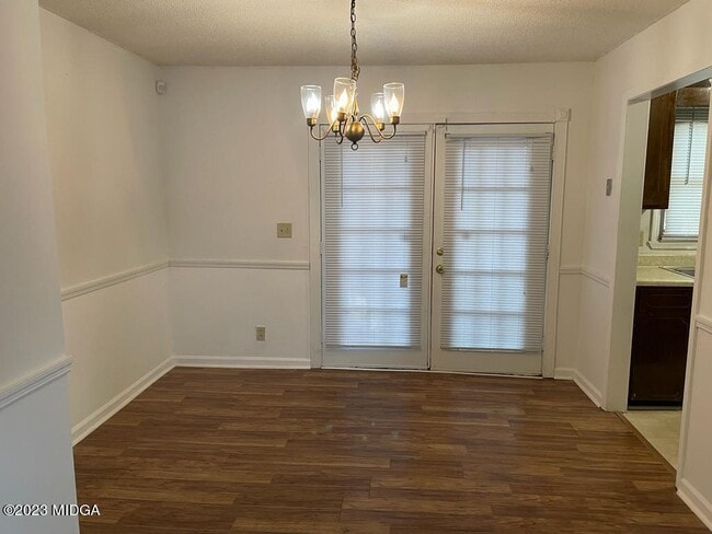 Building Photo - 5161 Nisbet Dr