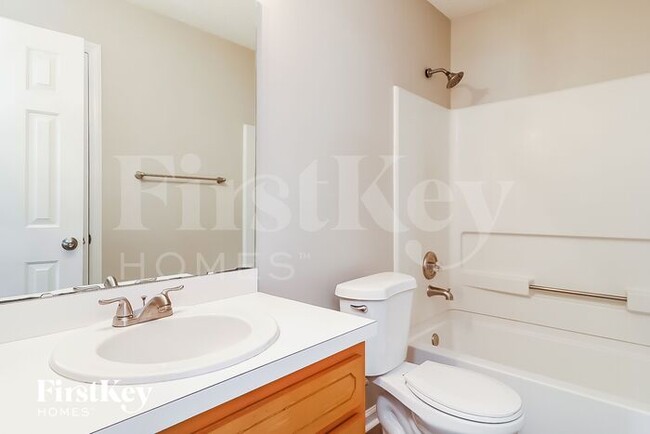 Building Photo - 129 Glengariff Ln