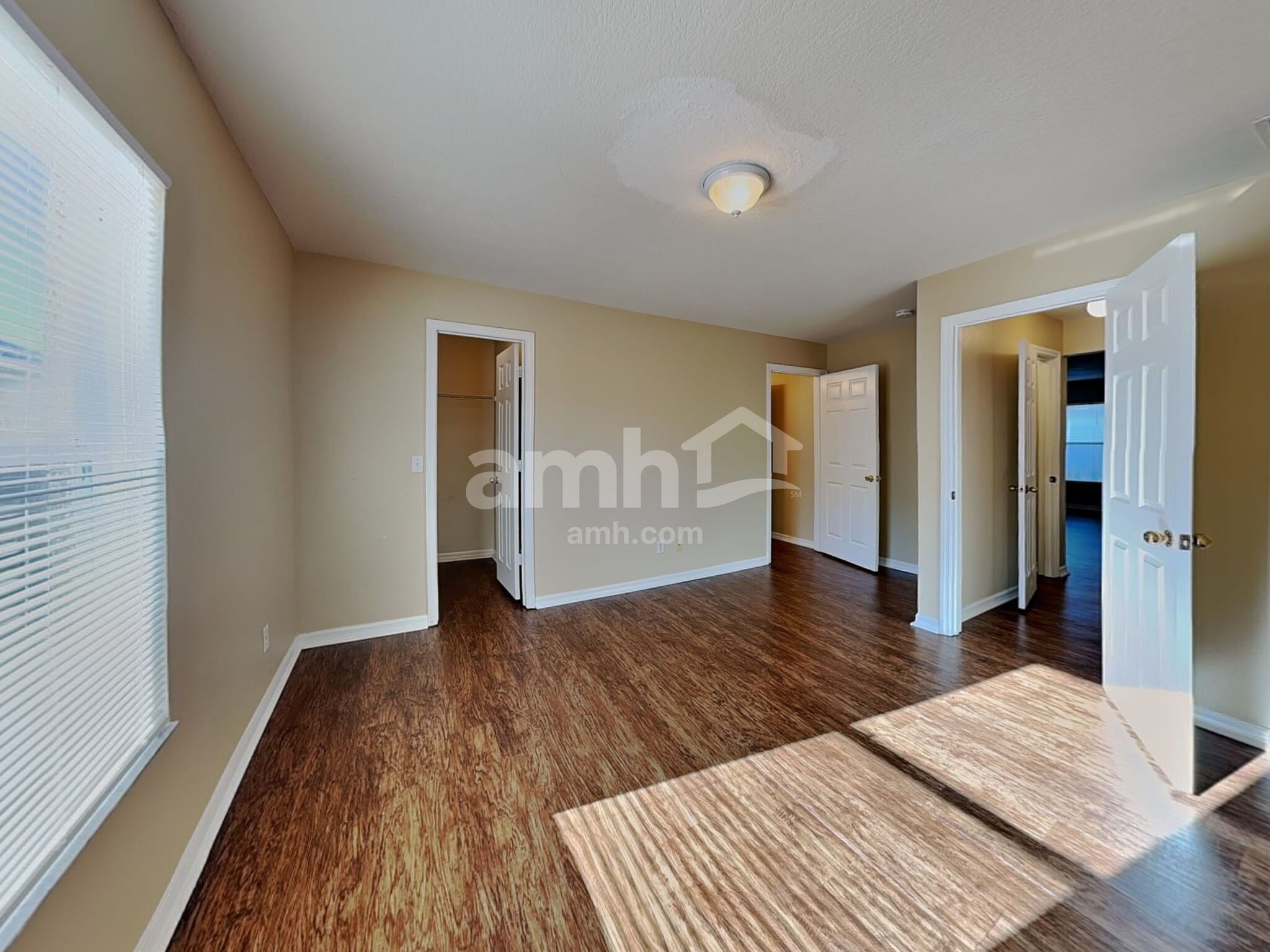 Building Photo - 15260 Perdido Dr