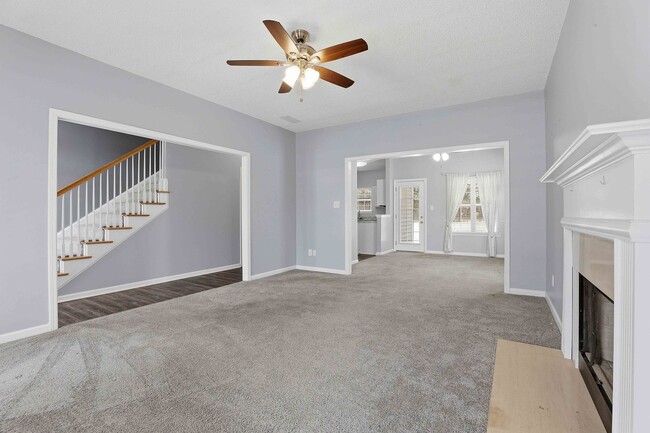 Building Photo - Updated 4BR Home in Timberlane with Fenced Yard and Stone Patio