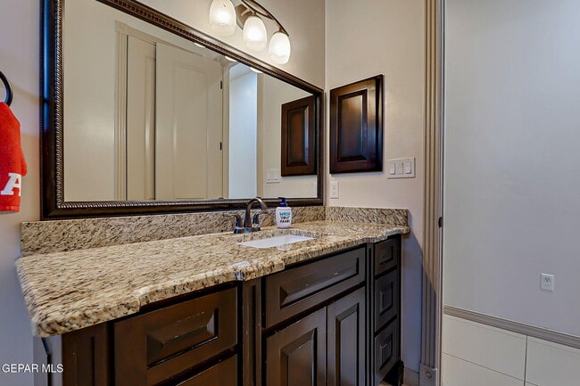 Building Photo - 13452 Emerald Falls Dr