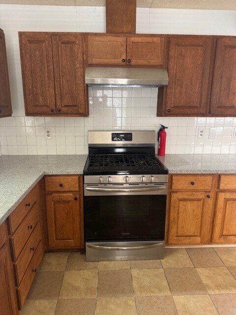 Building Photo - 11922 Sulphur Springs Dr