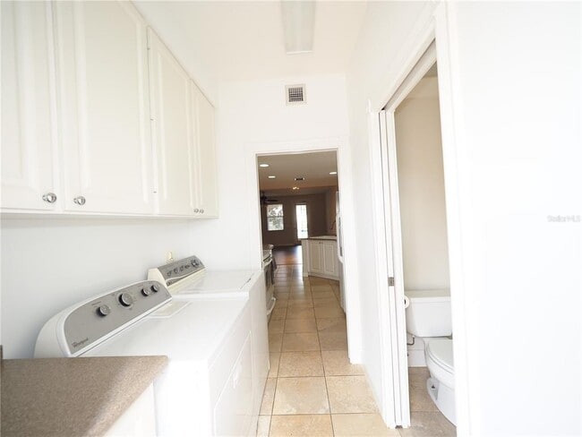 Building Photo - 1553 Napoli Dr W