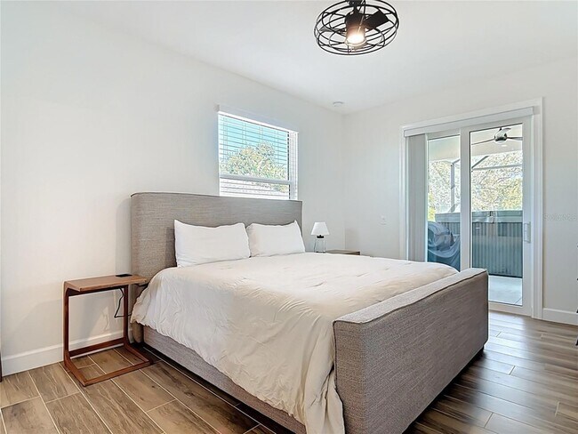 Building Photo - 26 Medalist Way