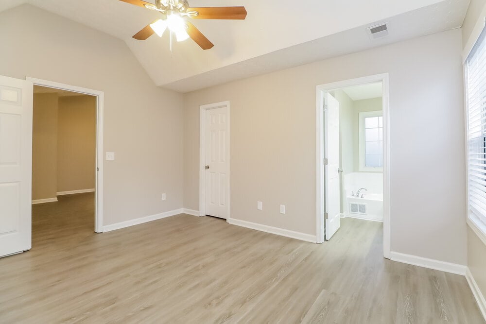 Building Photo - 308 Kellys Walk