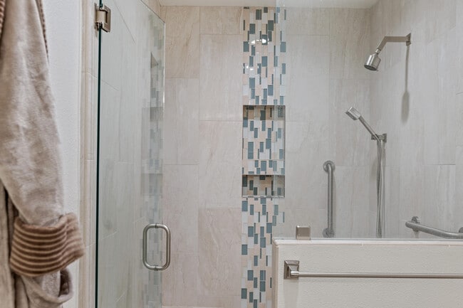 Building Photo - 73335 Oriole Ct