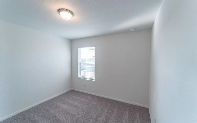 Building Photo - 200 Copper Lily Dr