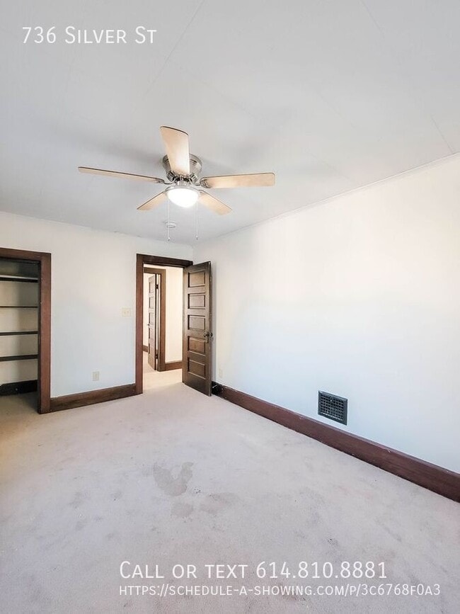 Building Photo - 736 Silver St