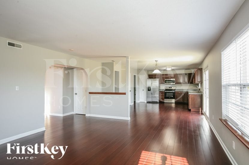 Building Photo - 8085 Lawrence Woods Blvd