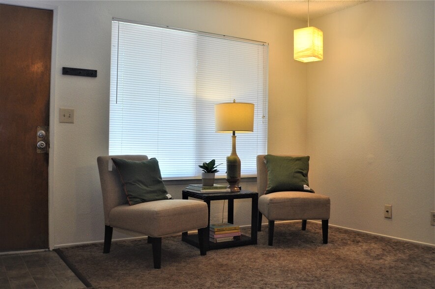 Front Roomn - 1144 West 3rd Street