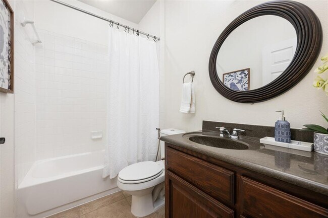 Building Photo - 112 Bearing Cove