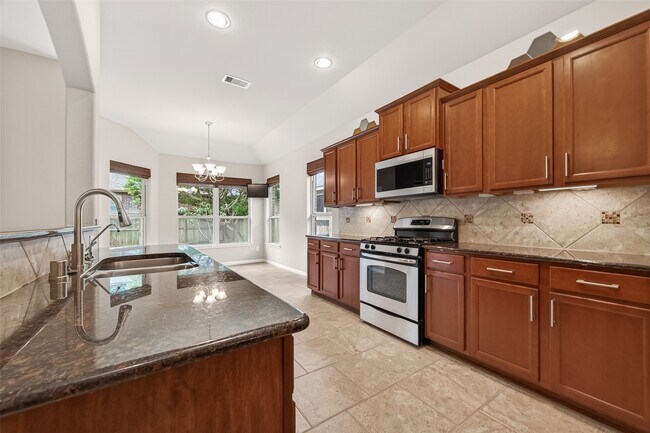 Building Photo - 111 Pheasant Run Dr