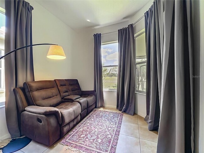 Building Photo - 2125 Emerald Green Cir