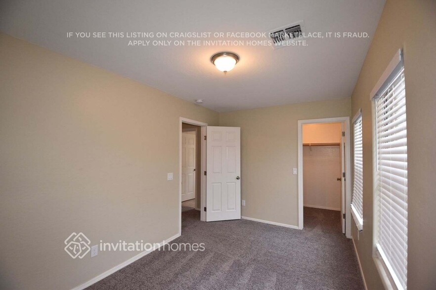 Building Photo - 16145 W Lisbon Ln