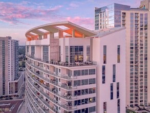 Building Photo - The Monarch by Windsor