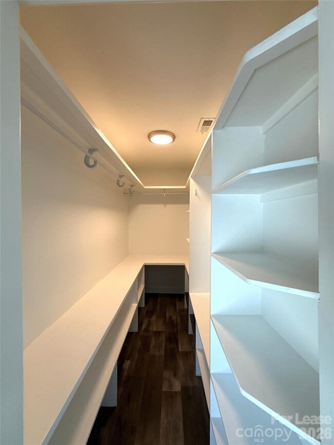 Building Photo - 6814 Pence Rd