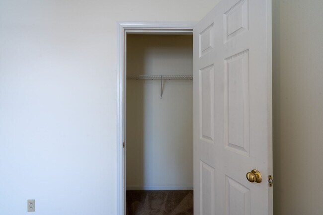 Building Photo - 3515-3517 Prescott Dr.