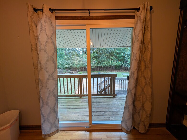 Building Photo - Room in House on Ranson Rd