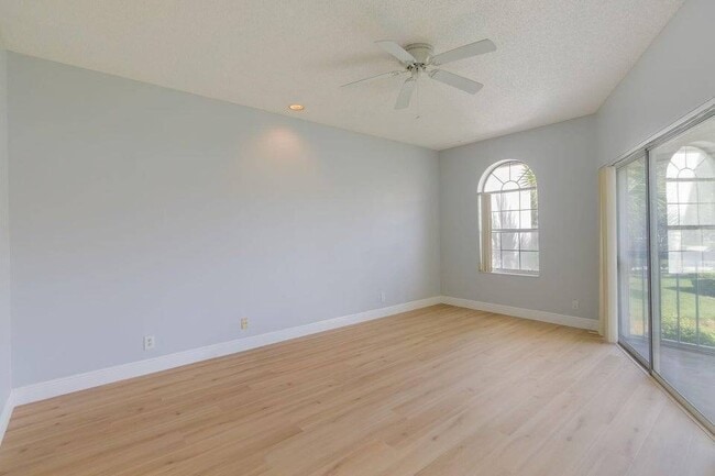 Building Photo - 231 Cypress Point Dr