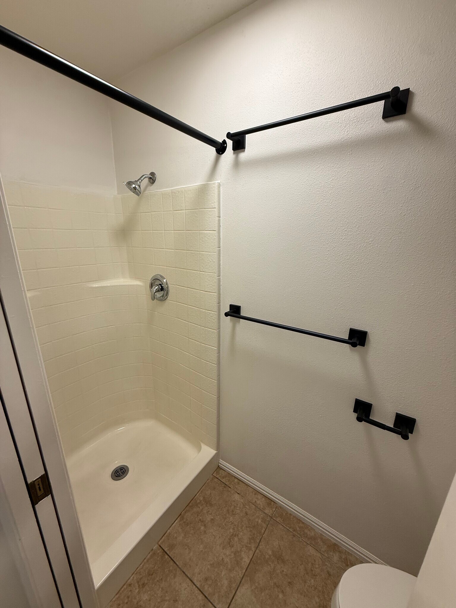 Building Photo - 556 S 1100 E