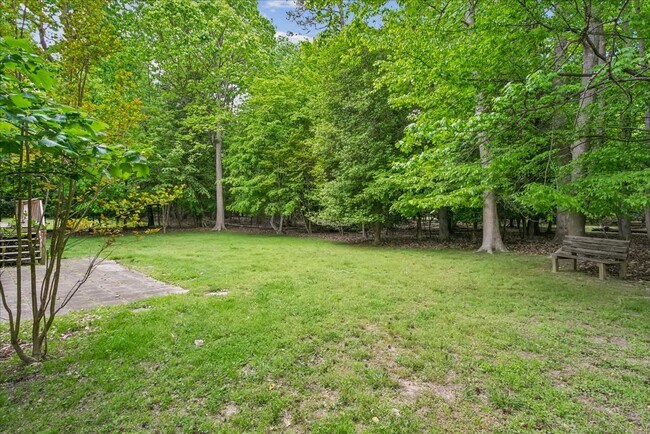 Building Photo - Spacious home in Fernbrook community and J...