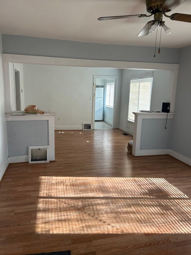 Building Photo - 14 Gerdon Ave