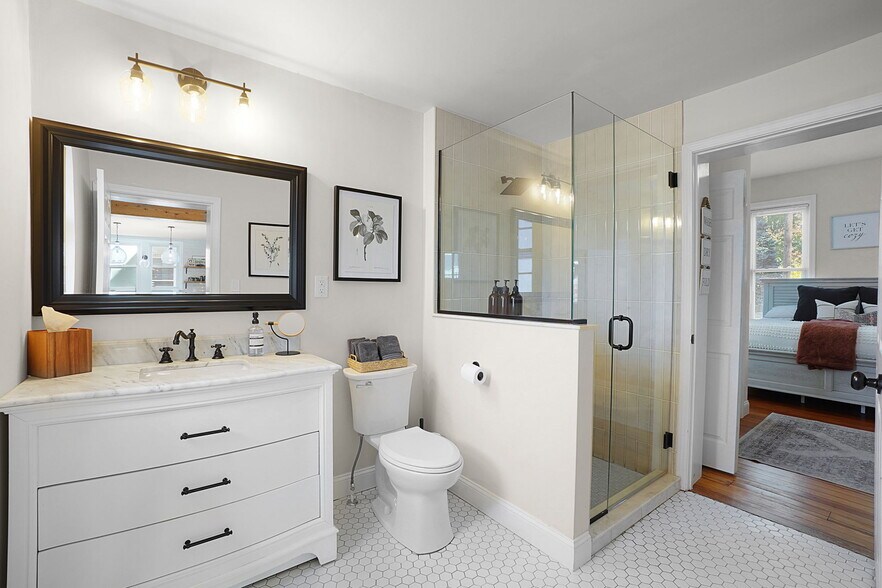 Building Photo - 1015 N 5th St