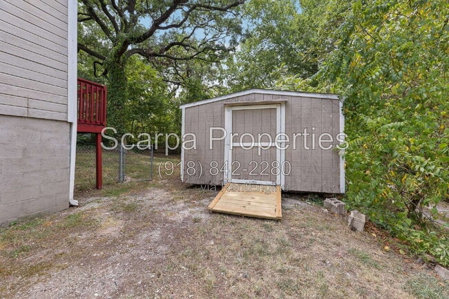 Building Photo - 734 N Walnut Creek Dr